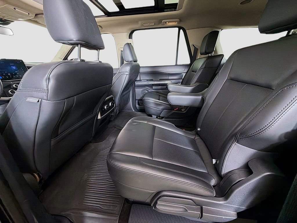 Used 2022 Ford Expedition Max XLT image 26