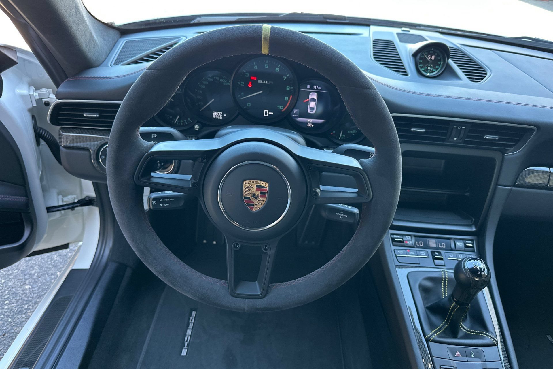 Certified 2016 Porsche 911 R RWD image 15