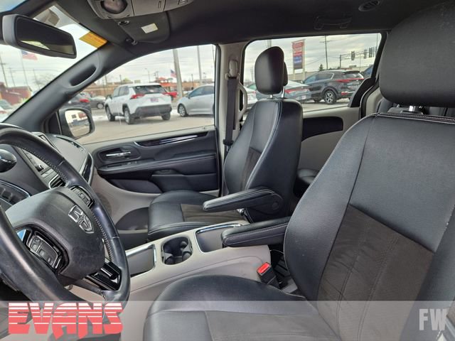 Used 2019 Dodge Grand Caravan SXT image 20