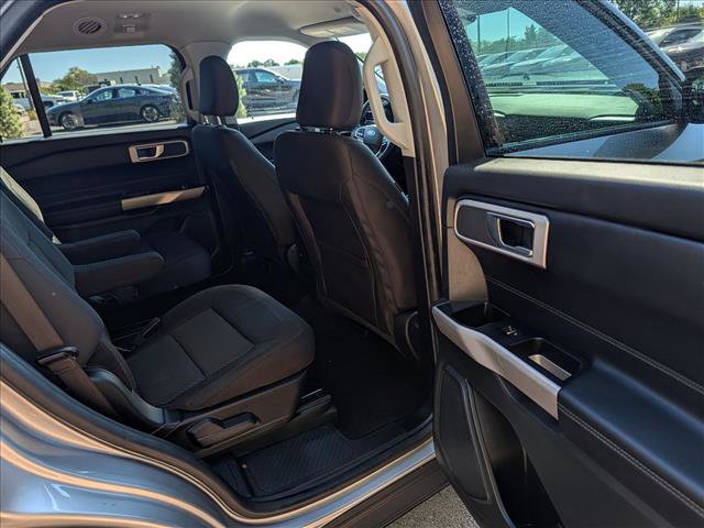 Used 2022 Ford Explorer XLT AWD/4WD image 14