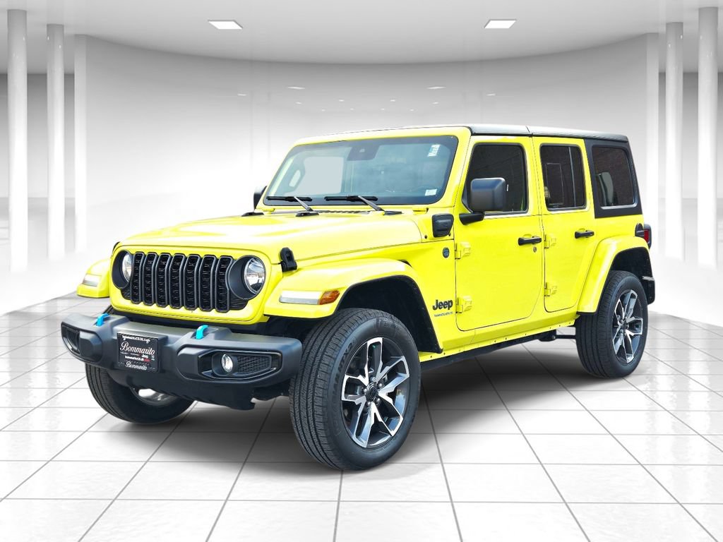 Used 2024 Jeep Wrangler Unlimited w/ Convenience Group AWD/4WD image 7