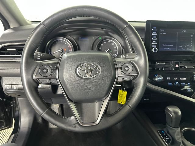 Used 2024 Toyota Camry SE image 14