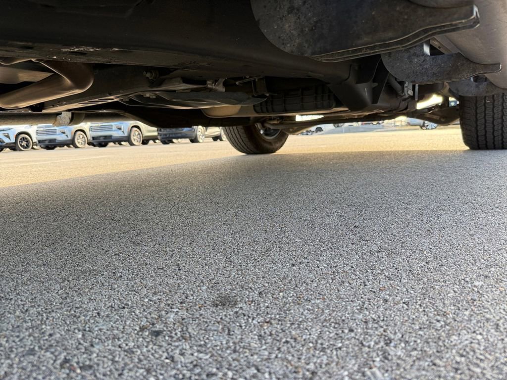 Certified 2024 Chevrolet Tahoe Z71 w/ Luxury Package image 28