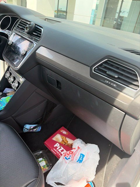 Used 2019 Volkswagen Tiguan SE w/ Panoramic Sunroof Package FWD image 34