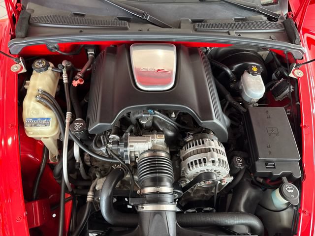 Used 2004 Chevrolet SSR w/ Preferred Equipment Group RWD image 23