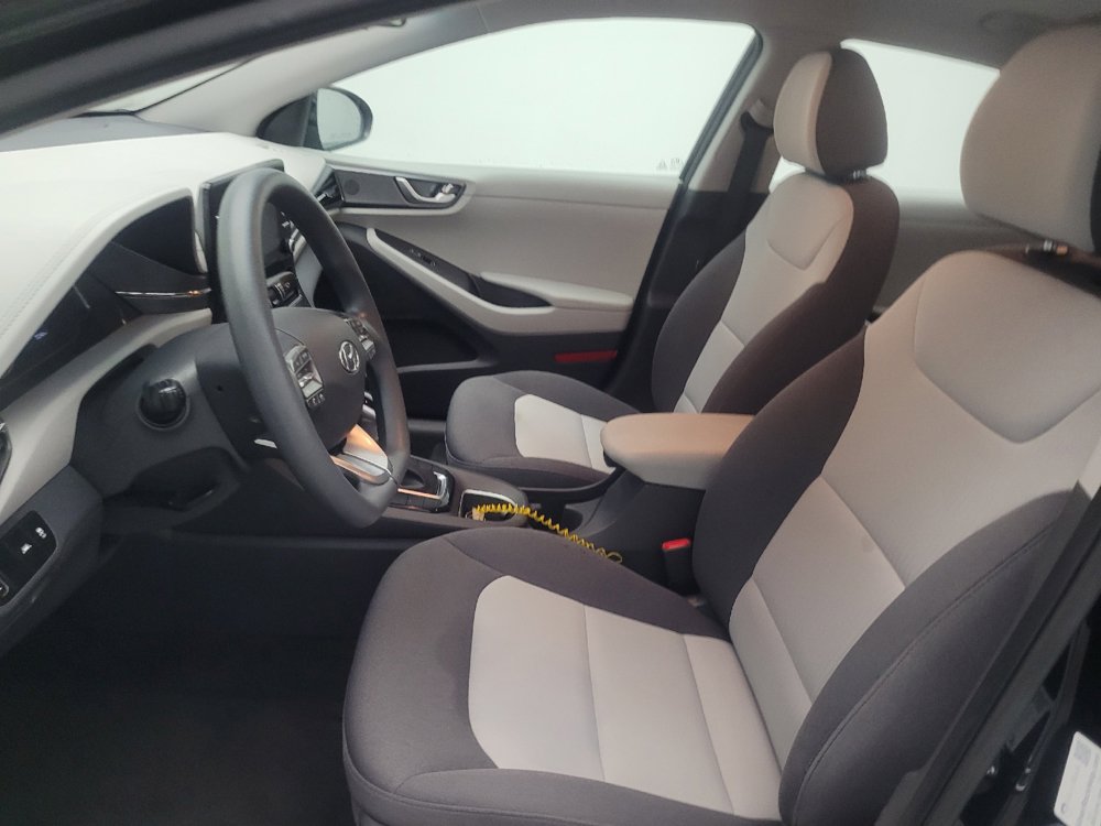 Used 2020 Hyundai Ioniq Blue FWD image 17