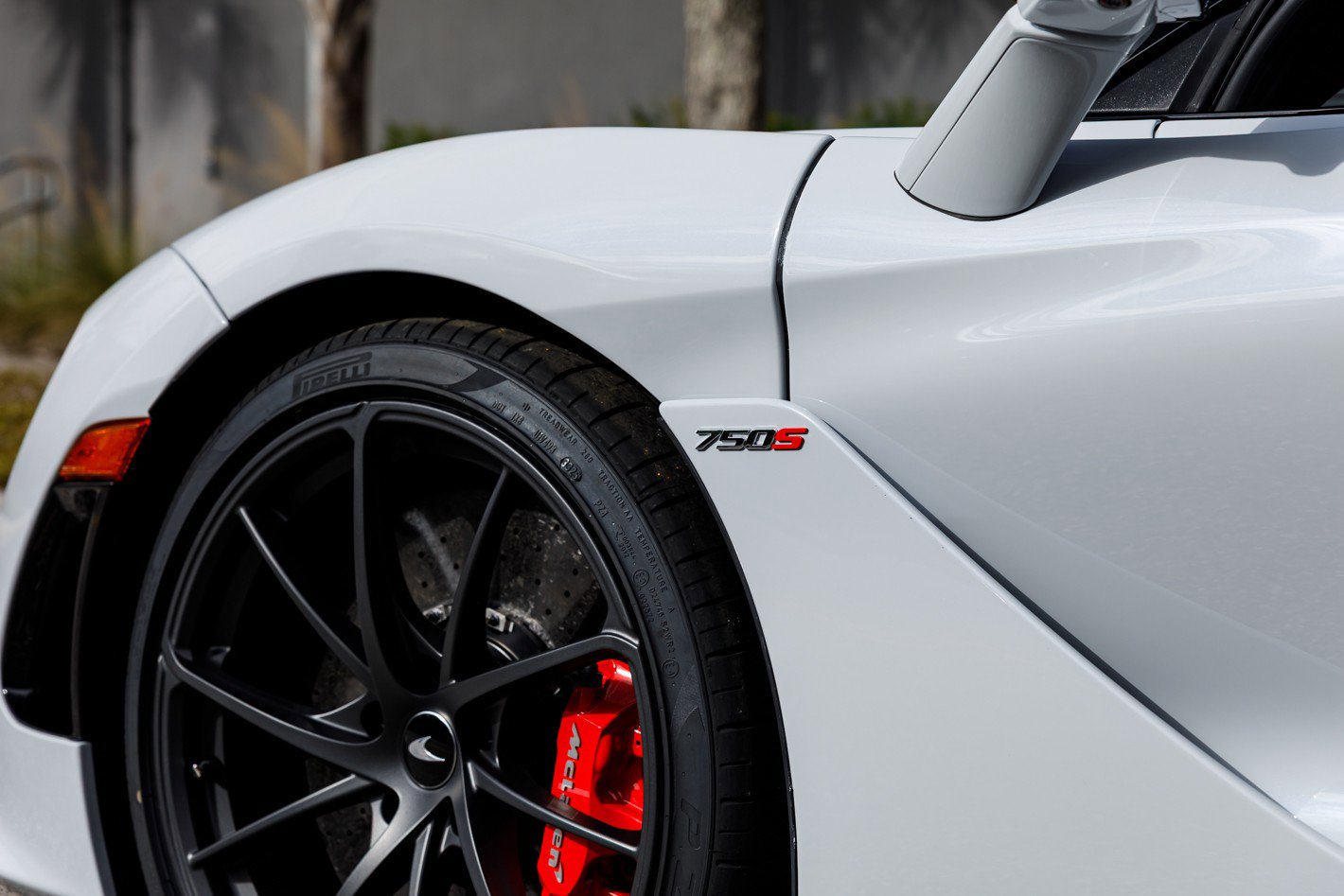 Used 2026 McLaren 750S Spider RWD image 21