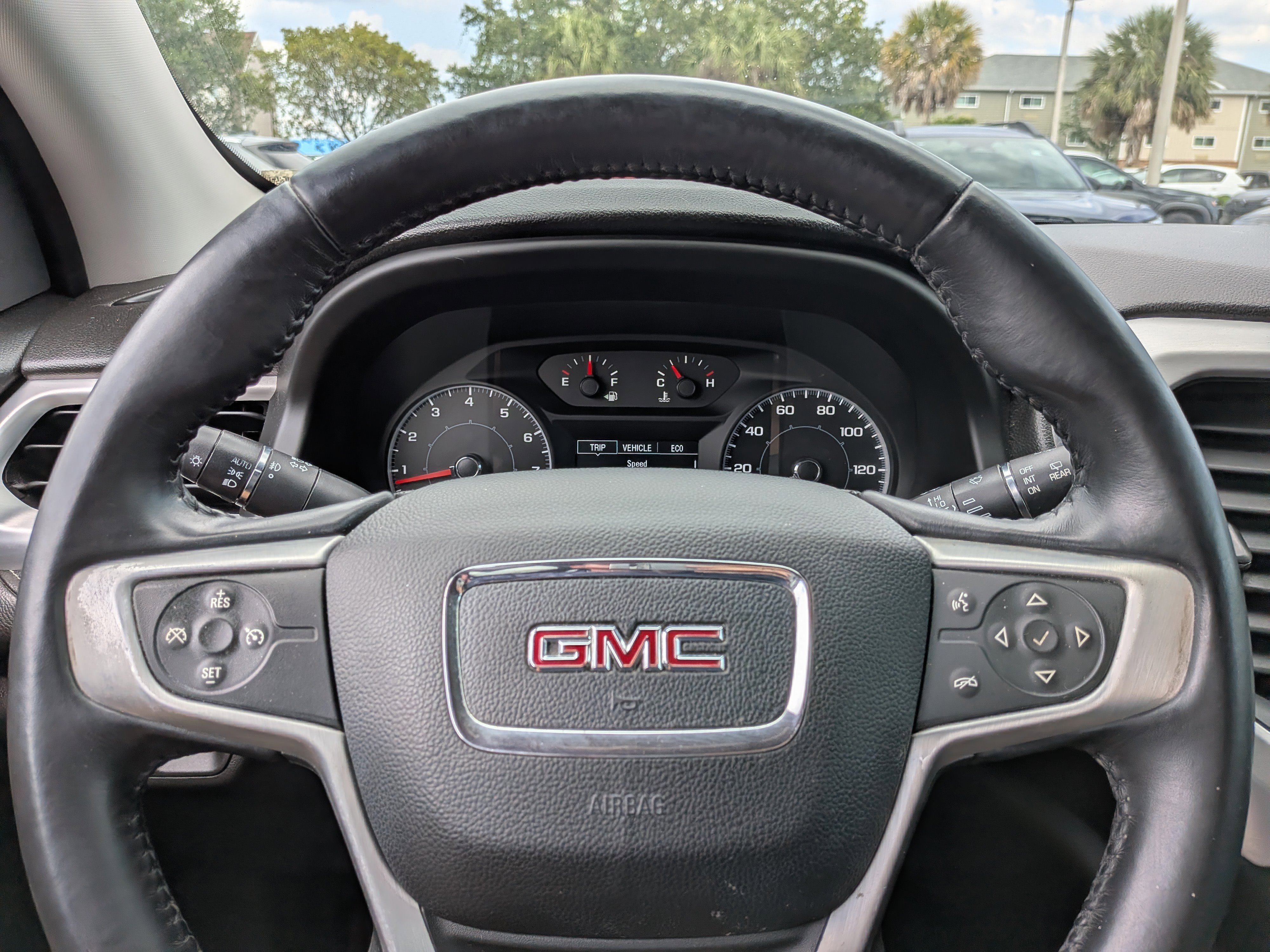 Used 2017 GMC Acadia SLE image 27