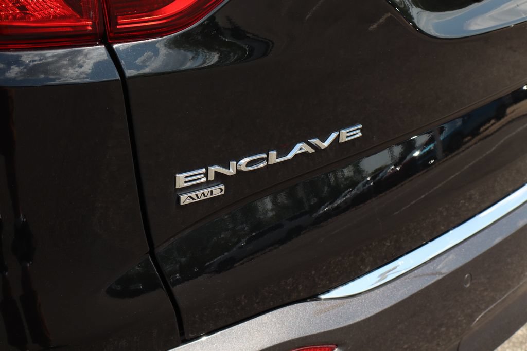 Certified 2024 Buick Enclave Essence w/ Technology Package AWD/4WD image 29
