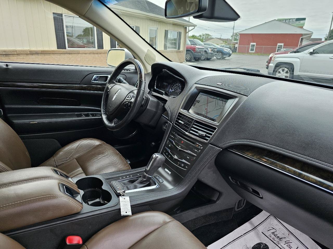 Used 2014 Lincoln MKT AWD image 28
