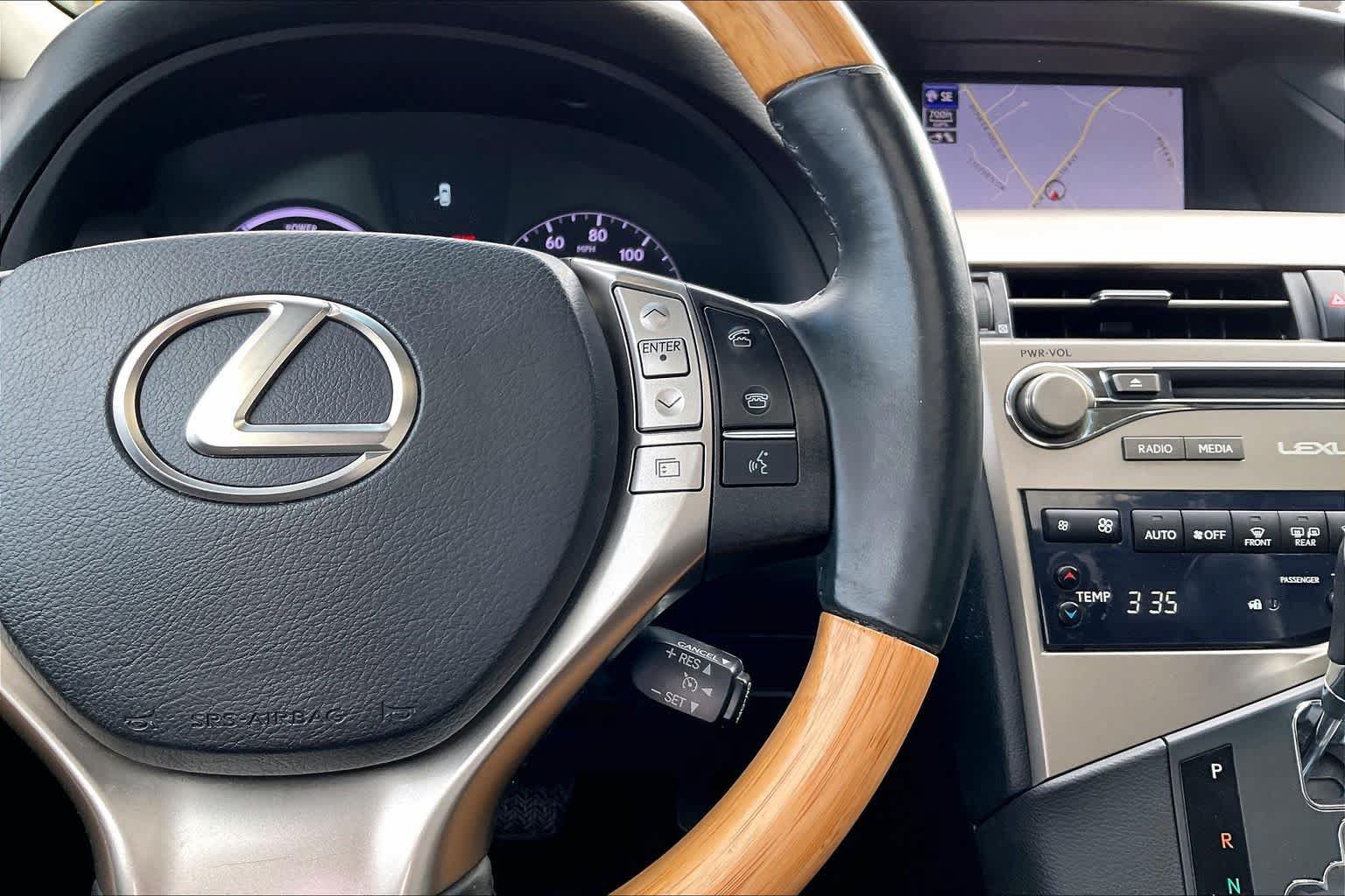 Used 2015 Lexus RX 450h AWD image 24