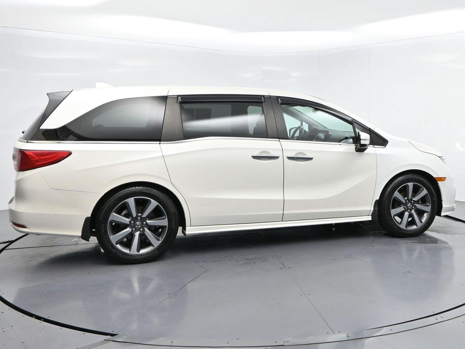 Used 2019 Honda Odyssey Touring image 8