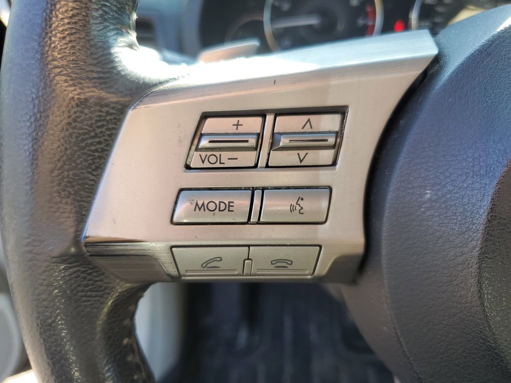 Used 2011 Subaru Outback 2.5i Limited AWD/4WD image 16