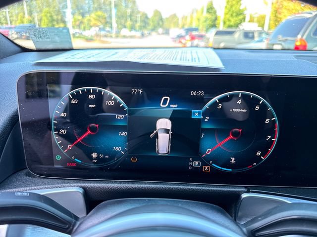 Used 2022 Mercedes-Benz GLB 250 4MATIC w/ Premium Package Lite image 18