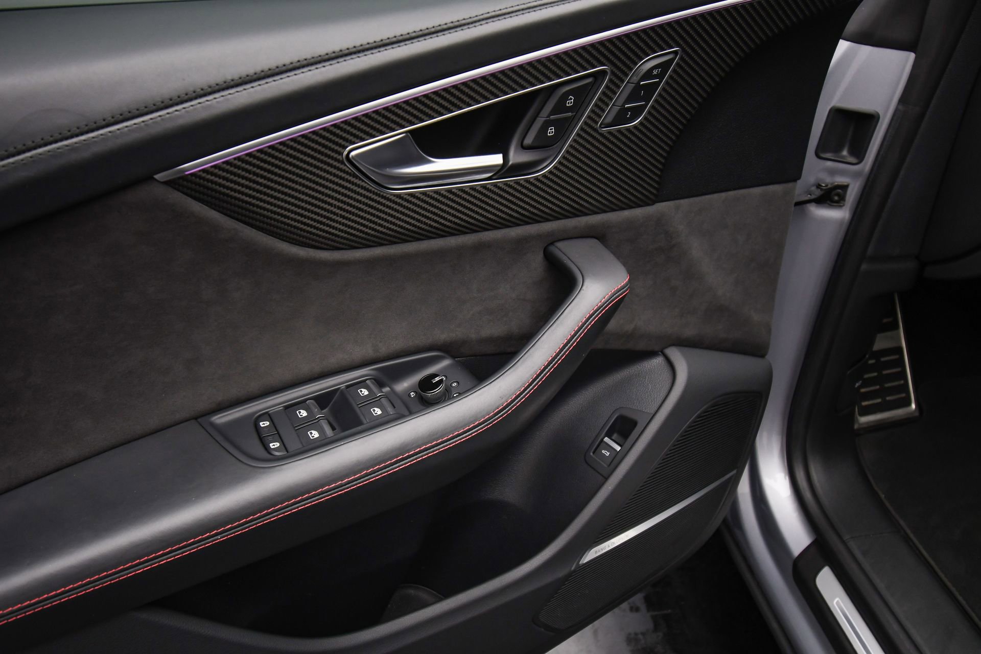 Used 2021 Audi RS Q8 4.0T w/ Black Optic Package image 44