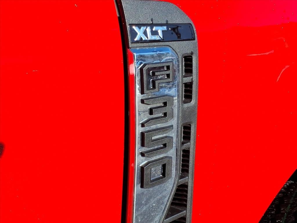 New 2026 Ford F350 XLT w/ 360-Degree Camera Package image 12