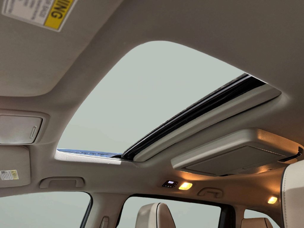 Used 2025 Honda Odyssey Elite image 17