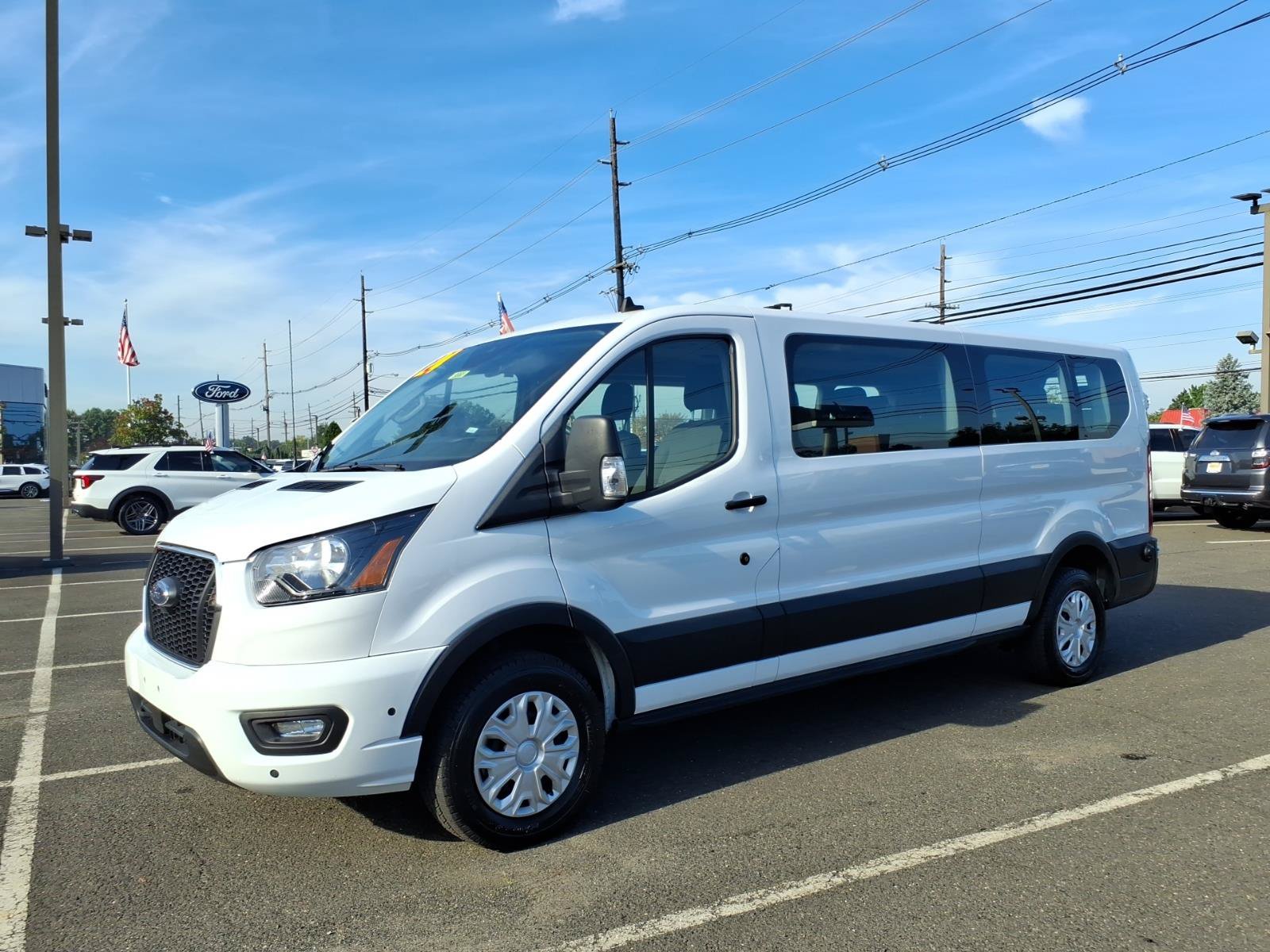 Used 2024 Ford Transit 350 XLT RWD image 3