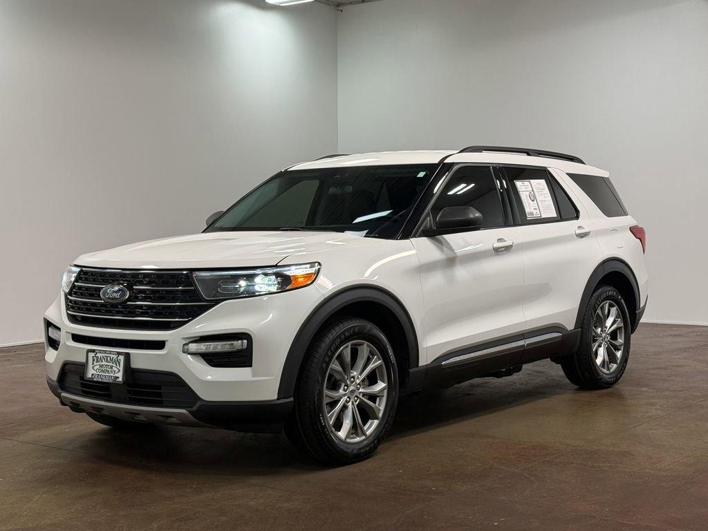 Used 2022 Ford Explorer XLT w/ Equipment Group 202A AWD/4WD image 28