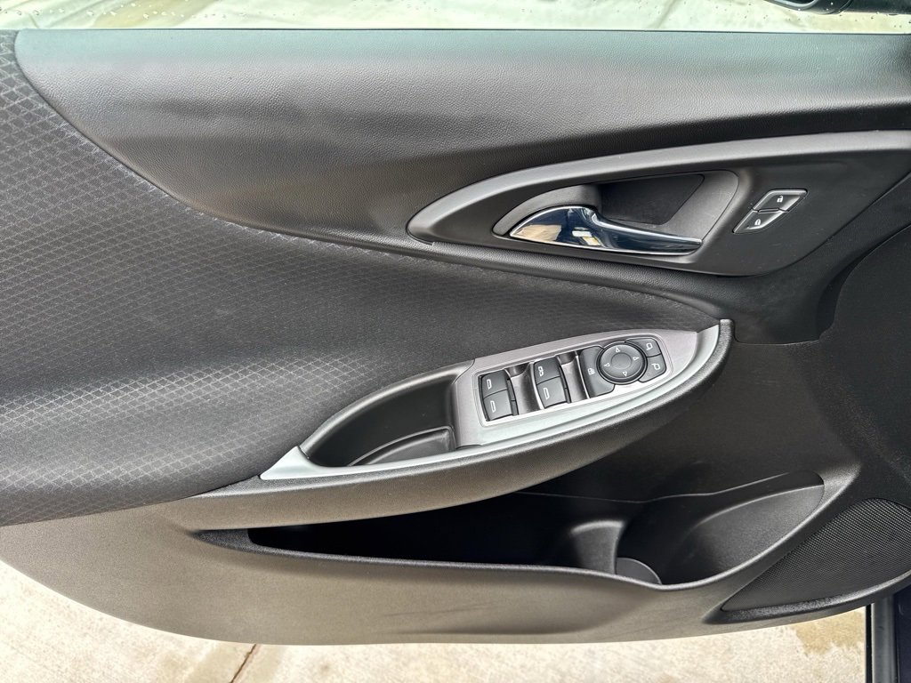 Used 2023 Chevrolet Malibu LT image 15