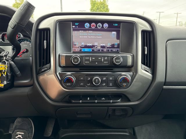Used 2018 Chevrolet Silverado 1500 LT w/ All Star Edition AWD/4WD image 22