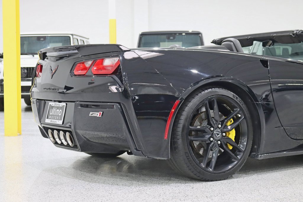 Used 2016 Chevrolet Corvette Stingray Convertible w/ 3LT Preferred Equipment Group image 11