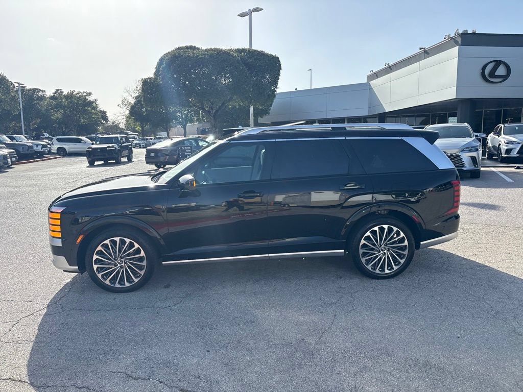 Used 2026 Hyundai Palisade Calligraphy AWD/4WD image 2