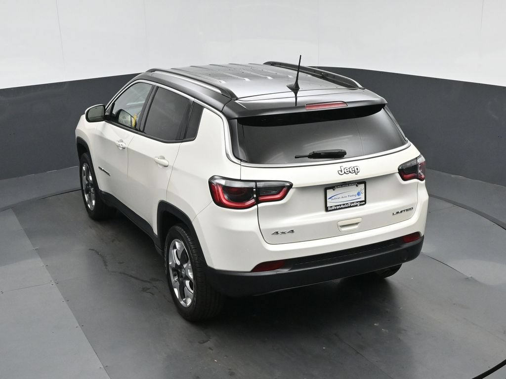 Used 2020 Jeep Compass Limited w/ Premium Lighting Group AWD/4WD image 56