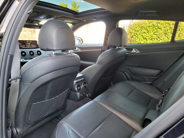 Certified 2022 Kia Stinger GT1 AWD/4WD image 16