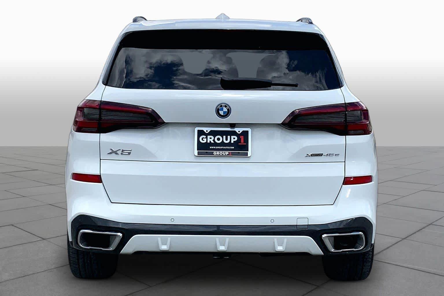 Used 2023 BMW X5 xDrive45e w/ M Sport Package AWD/4WD image 5