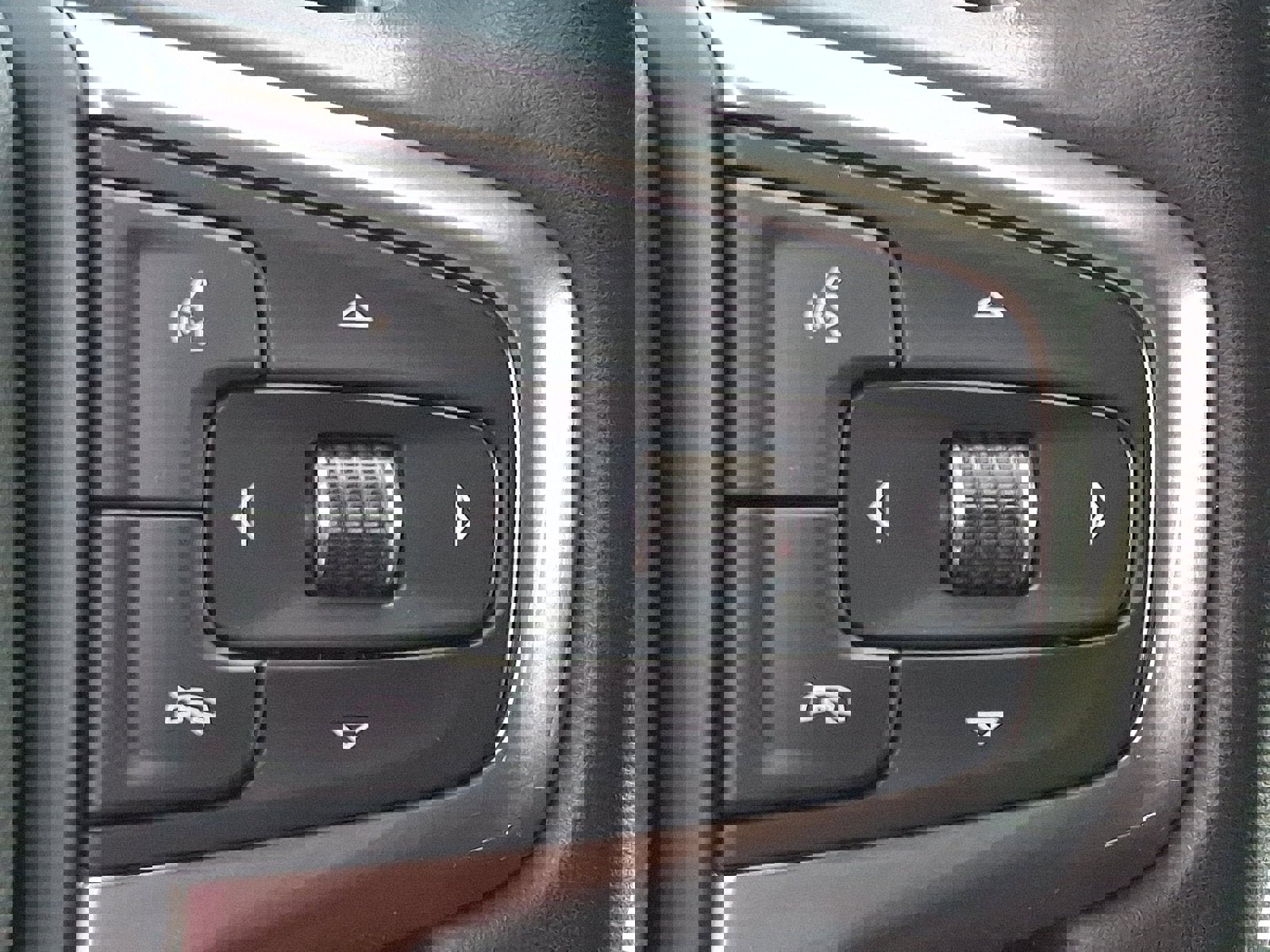 Used 2024 Chevrolet Suburban LS image 24