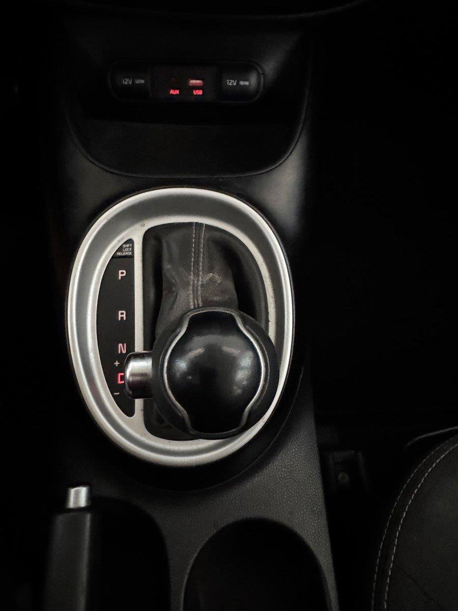 Used 2019 Kia Soul + FWD image 19
