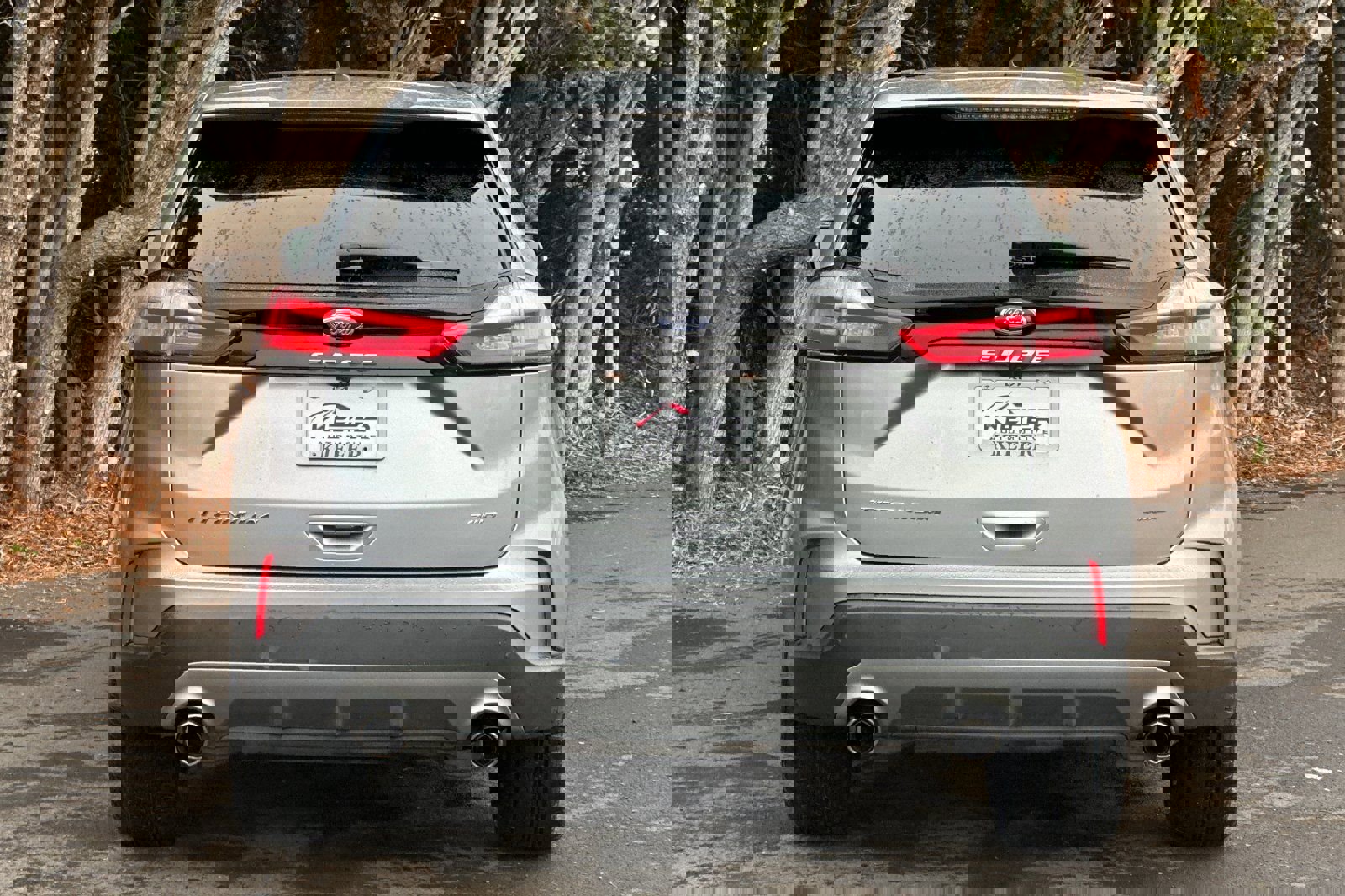 Used 2024 Ford Edge Titanium image 5