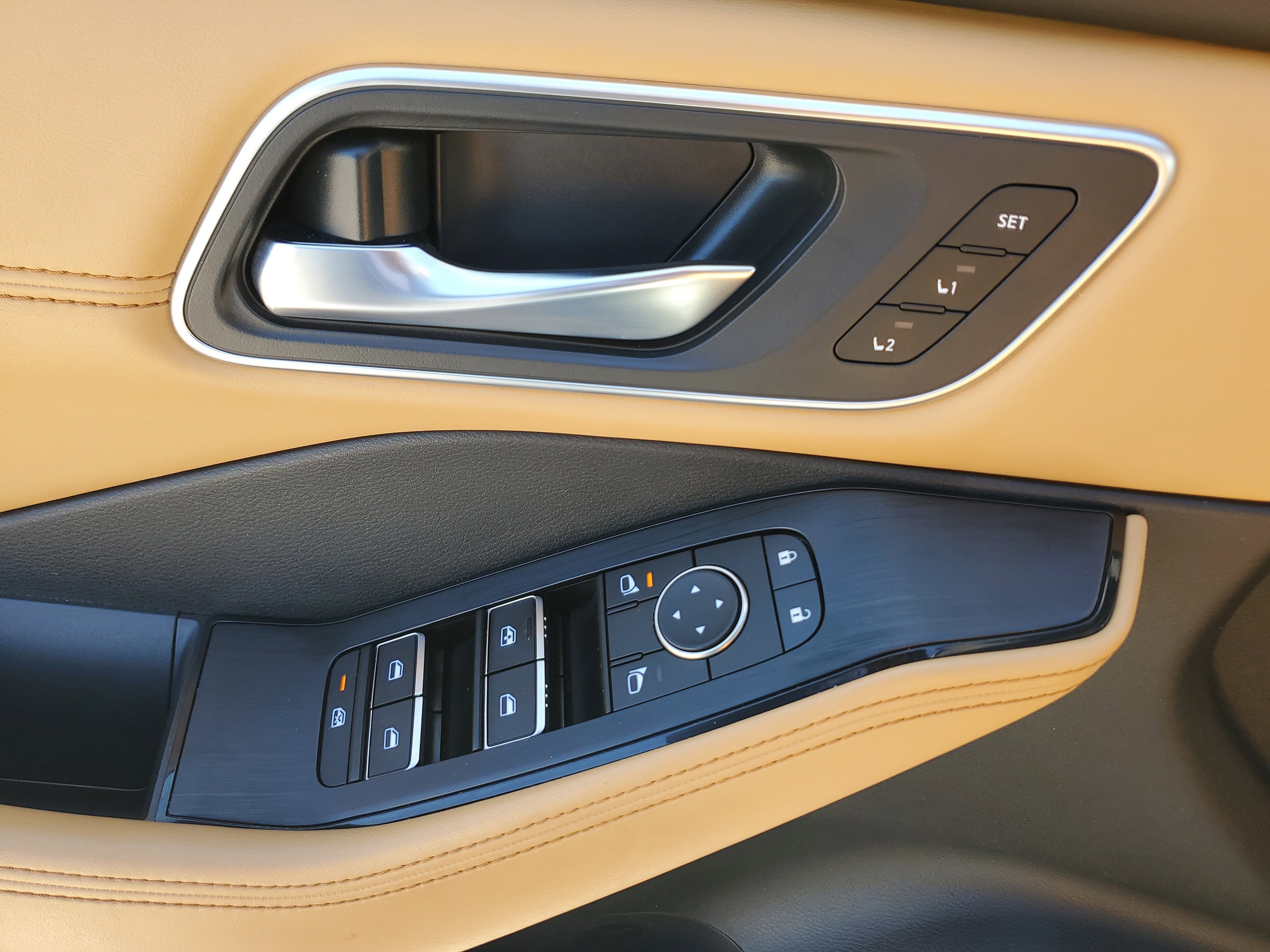 Used 2021 Nissan Rogue Platinum image 23