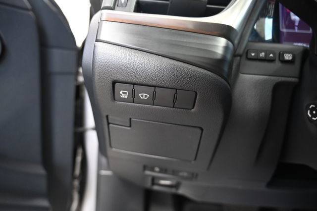 Used 2019 Lexus ES 350 w/ Accessory Package 2 FWD image 27