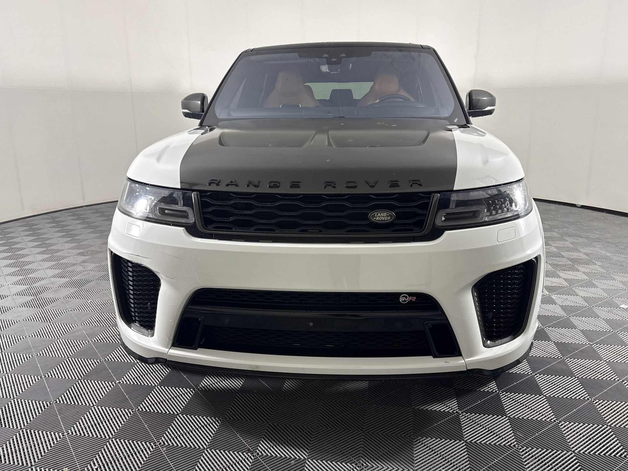 Used 2018 Land Rover Range Rover Sport SVR AWD/4WD image 6