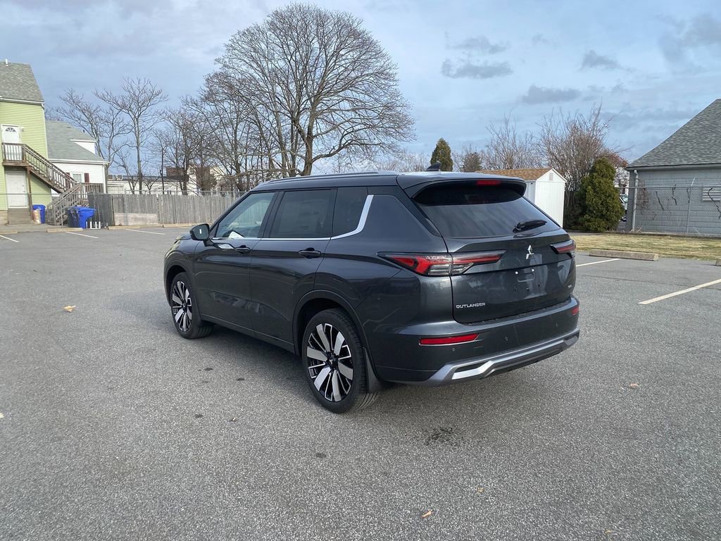 New 2026 Mitsubishi Outlander SEL FWD image 8