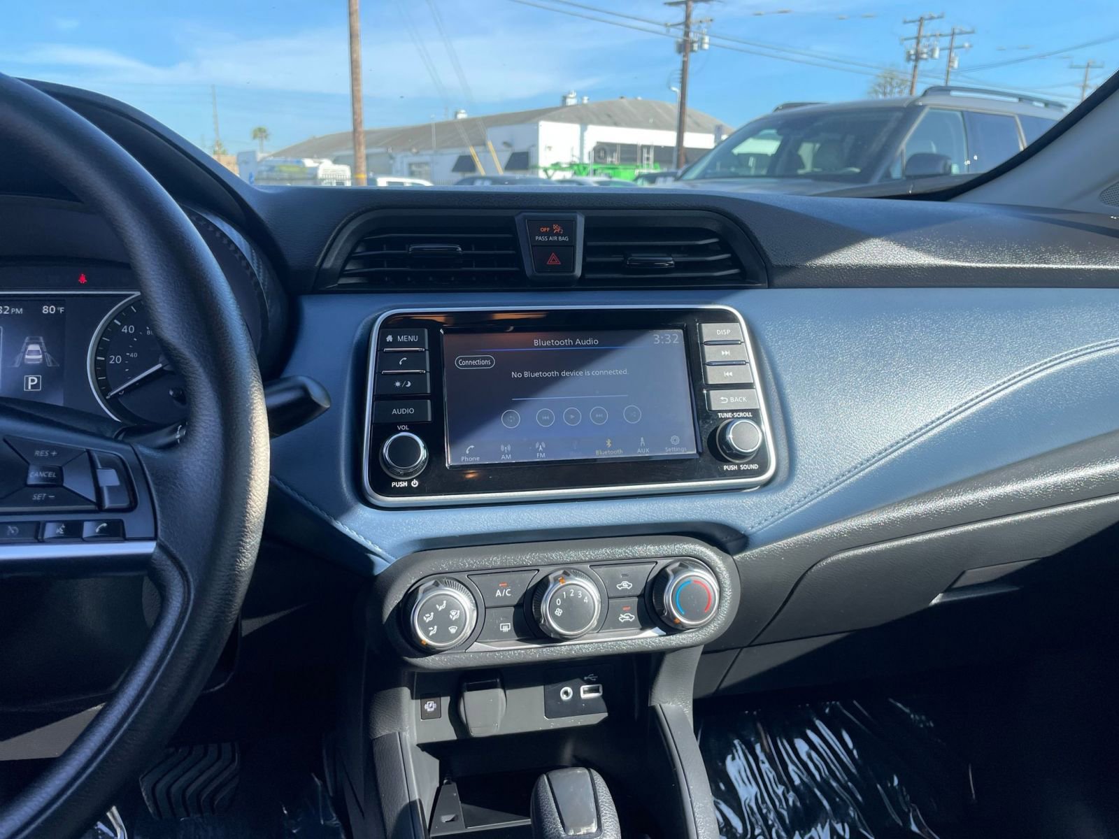 Used 2025 Nissan Versa SV image 17