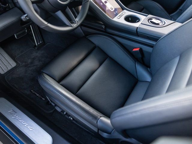 New 2026 Porsche Taycan image 38