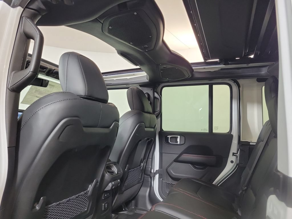 New 2027 Jeep Wrangler Unlimited Rubicon AWD/4WD image 24