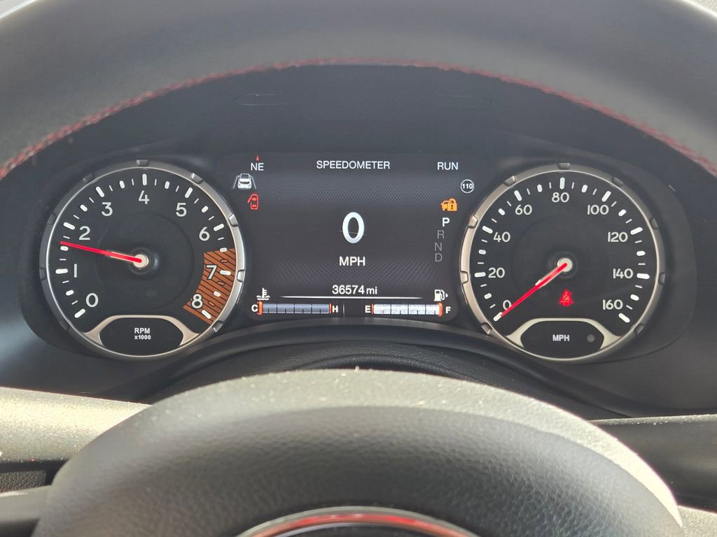 Used 2023 Jeep Renegade Trailhawk AWD/4WD image 16