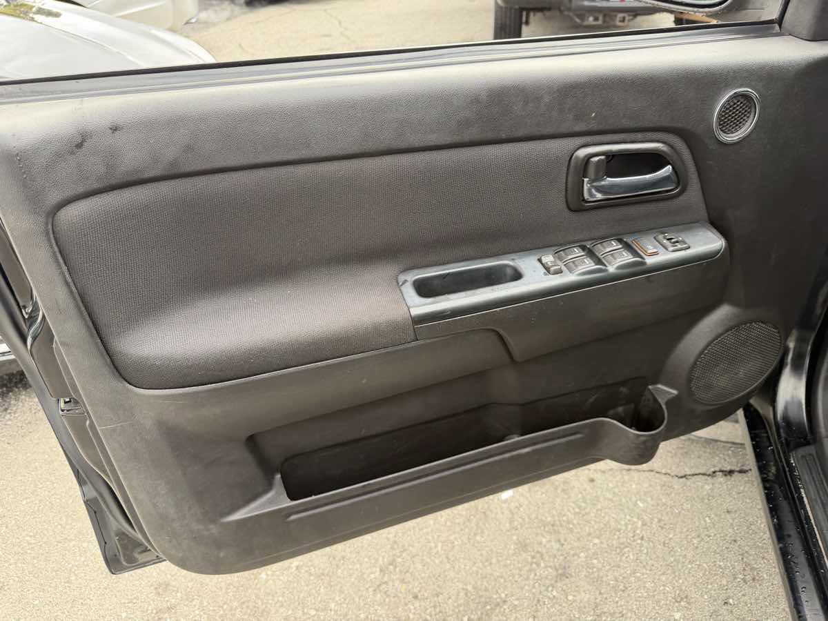 Used 2008 Chevrolet Colorado LT image 9