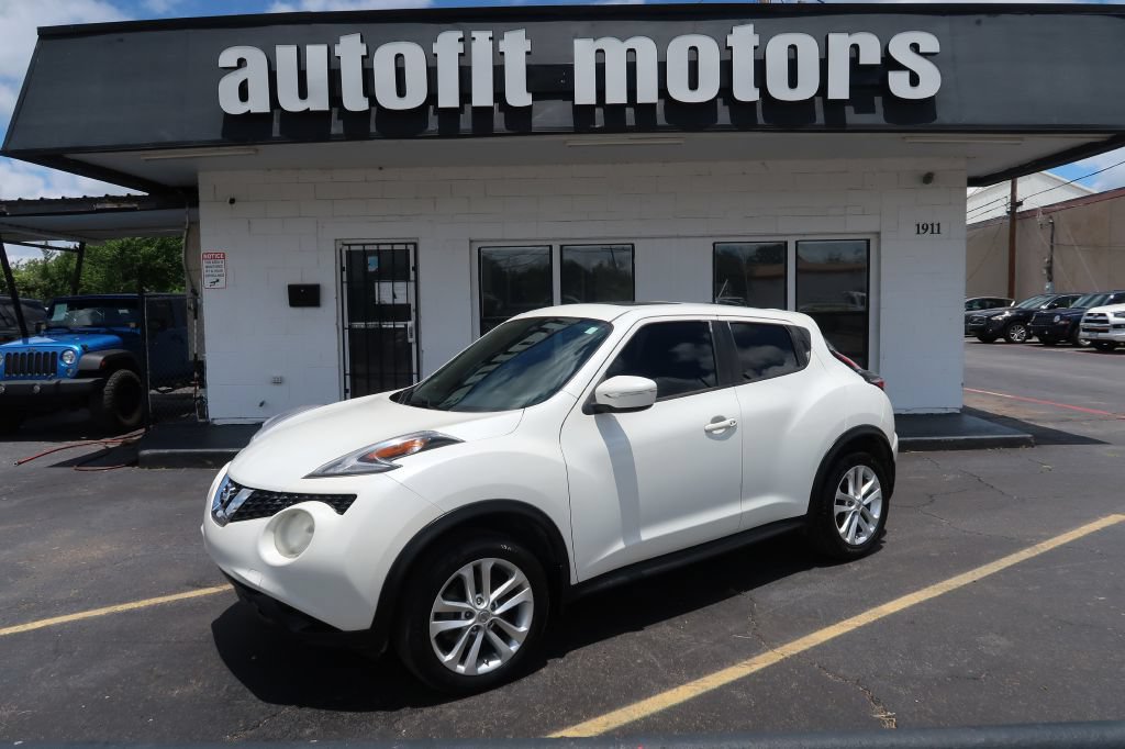 Used 2016 Nissan Juke SV FWD image 1