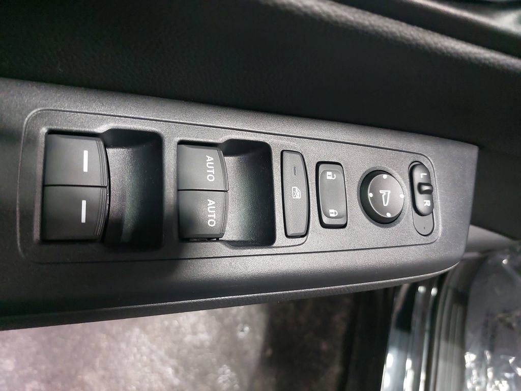 Used 2023 Honda CR-V EX image 27