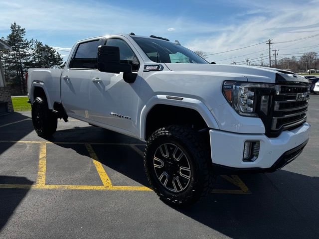 Used 2020 GMC Sierra 2500 AT4 w/ AT4 Premium Package AWD/4WD image 3