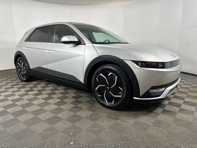 Used 2024 Hyundai Ioniq 5 SEL image 2