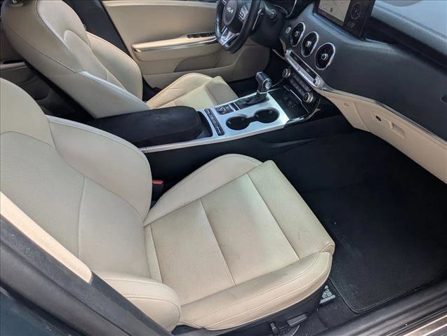 Used 2022 Kia Stinger GT1 RWD image 19