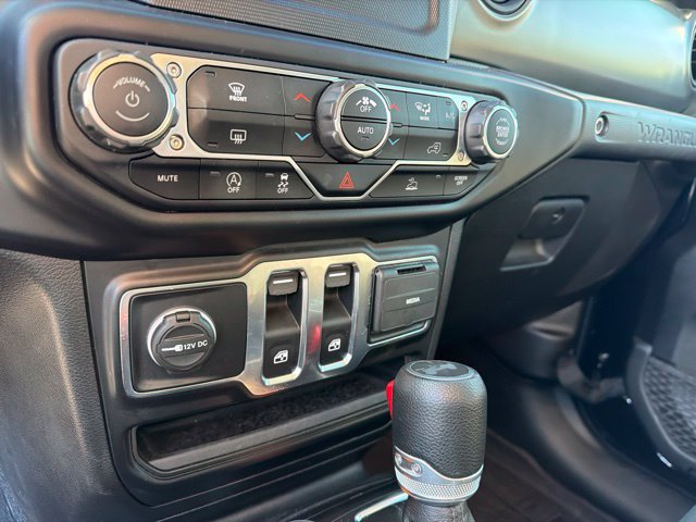Used 2022 Jeep Wrangler Sport AWD/4WD image 15
