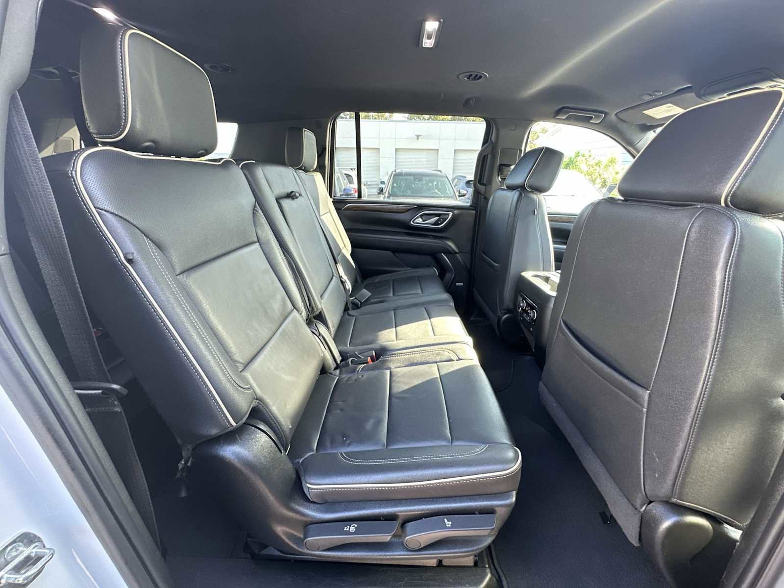 Certified 2024 Chevrolet Suburban Premier image 18