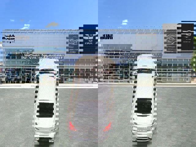 Used 2025 Genesis G70 2.5T w/ Sport Prestige Package image 33